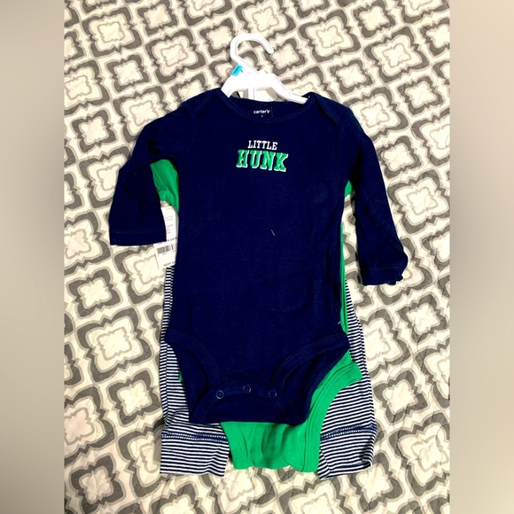 Set - Picture 2 of 2